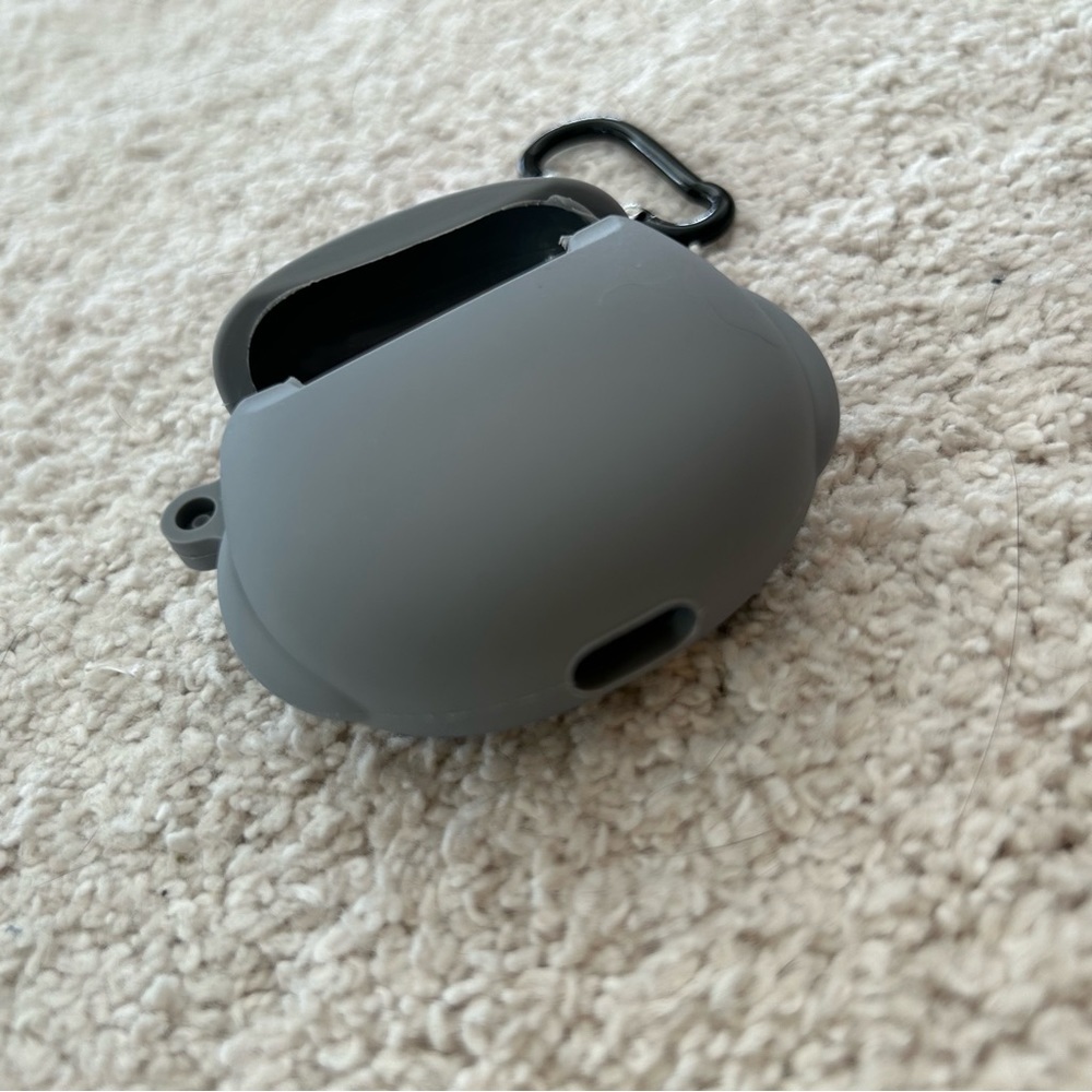 AirPod Gen 1/2 Protective Case - Picture 5 of 10